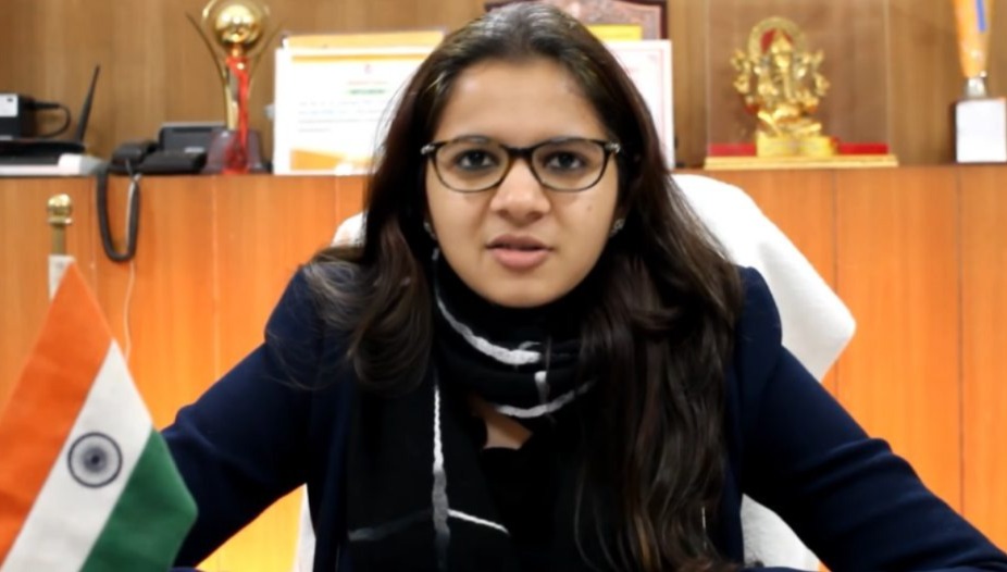 Nikita Khandelwal (IAS)