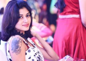 oviya