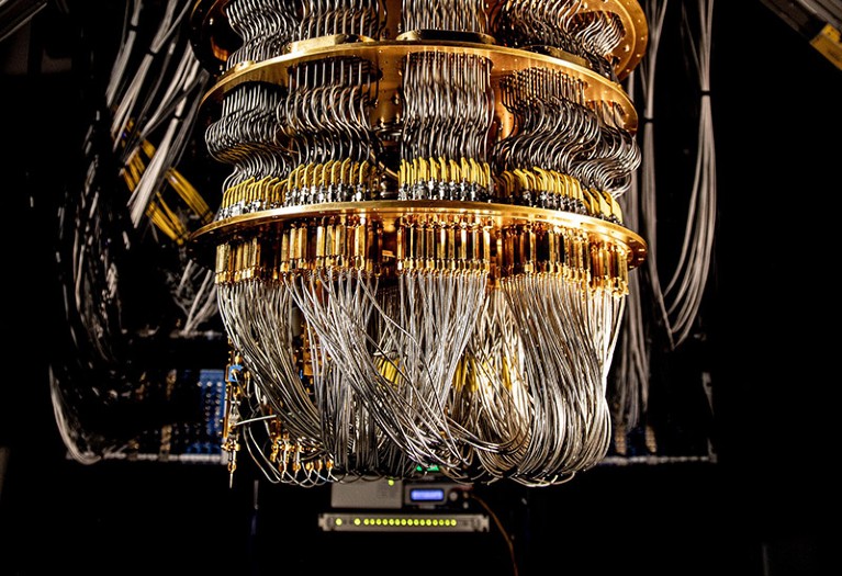 Google-QuantumEchoes-Quantumcomputing-breakthrough-SupercomputervsQuantumspeed-AIdatageneration-Drugdiscovery-technology-science-innovation-Willow quantum chip-Quantum algorithm13000xfaster
