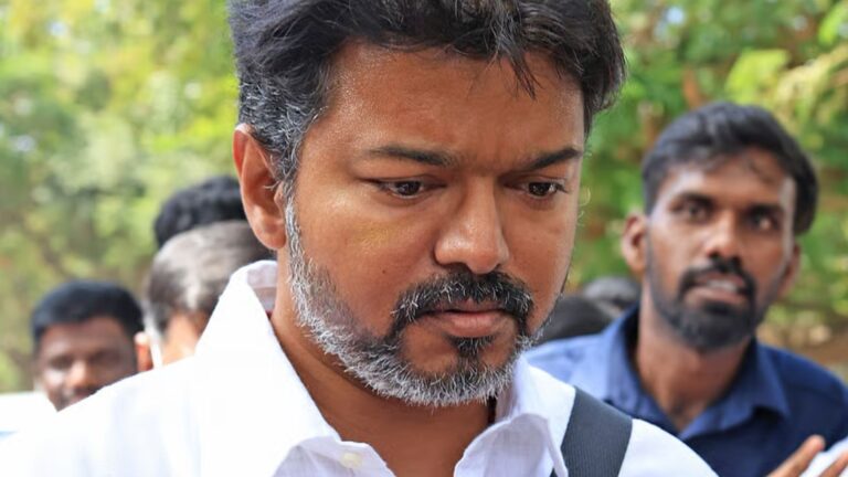 vijay tvk (2)