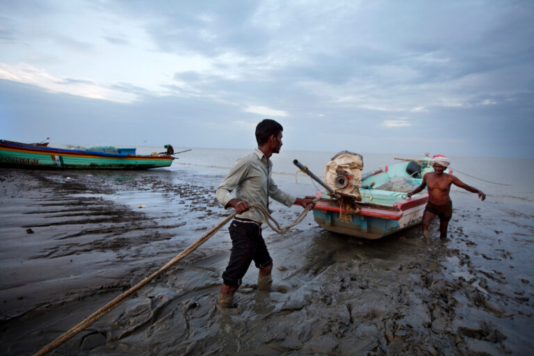 tamilnadu-fishermen-arrested-by-sri-lankan-navy-2025