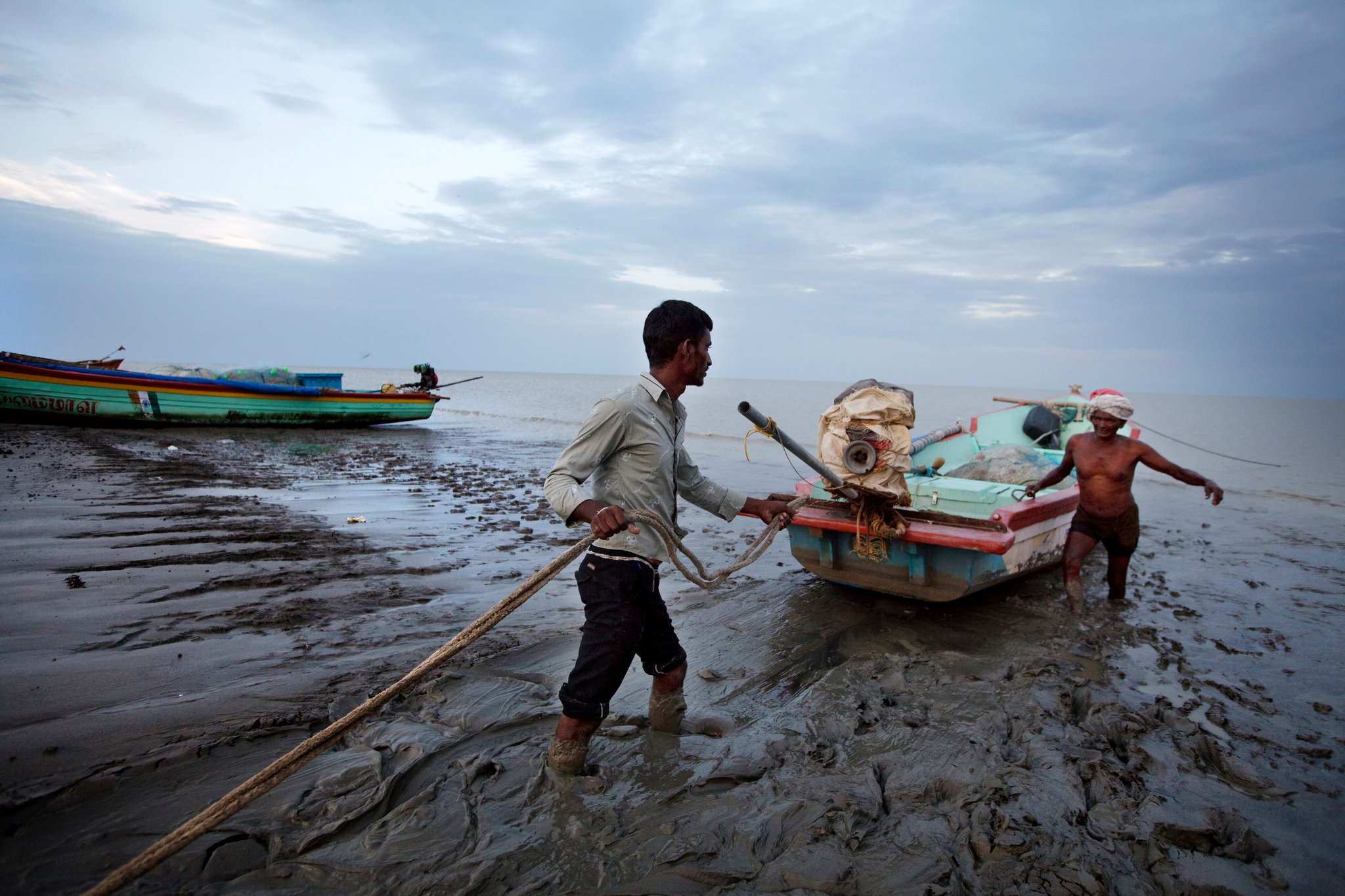 tamilnadu-fishermen-arrested-by-sri-lankan-navy-2025