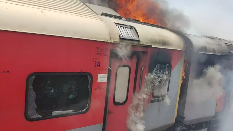 tata nagar-Express train-Fire accident-manager-explains-Vijayawada-Andhra Pradesh
