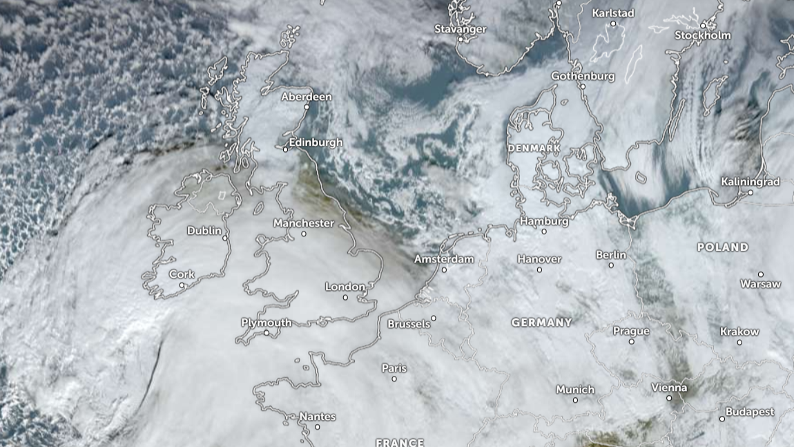 Snowstorm-shuts-down-Britain-Urgent-warning-issued-by-Met-Office-worldnews